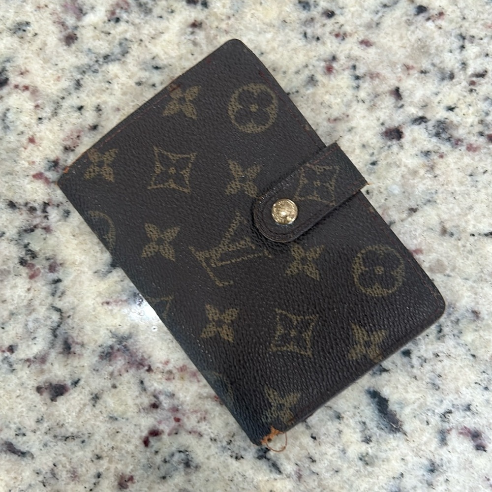 Louis Vuitton Vintage Monogram Porte Monnaie Viennois Kisslock Wallet